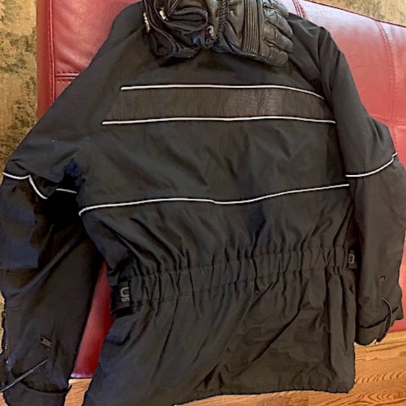 Gerbinger's Heated Bike Jacket & Heated Gloves - Picture 2 of 6
